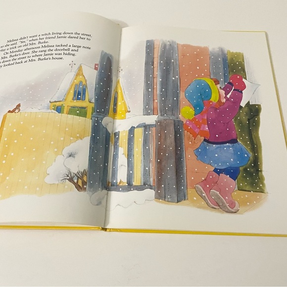 Vtg 1983 Care Bears The Witch Down The Street by Stephanie Morgan Hardcover - Picture 12 of 16